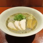 凄く濃い ど煮干そば（800円）