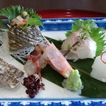 Yuushien Ryoutei Shoubu - 造里 ○時季鮮魚五種盛り 芽の物一式