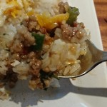 Thai Kitchen - 混ぜ混ぜガパオ！→具材と卵焼きを混ぜ混ぜバランスで味が変化します。