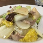 来々軒 - 中華丼アップ