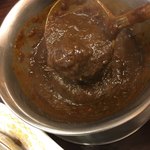 トマト - 形が無くなるくらい煮込まれている和牛ビーフ