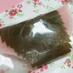 山根甘泉堂 - 桜餅70円