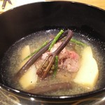 椀物 仙台牛の新じゃが摺り流し 筍･蕨･シーアスパラ･黒胡椒