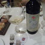 トラットリア・アルベロ - 自家製フォカッチャとバケット、白ワイン／コルモンス／ヴィーノ・デッラ・パーチェ／２００８年