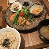 炭焼きステーキとワインobiobi - 