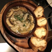 炭焼きステーキとワインobiobi - 