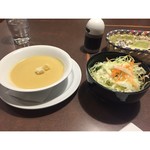 ぎんざスエヒロ - サイドセットのサラダとスープ