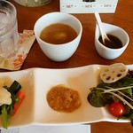 喫茶　フォレスト - サラダ&スープ