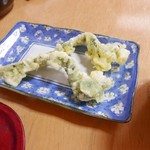 わき水 - こごみの天ぷら♫2018/2