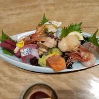 くし路 KITTE丸の内店 - お刺身盛り合わせ