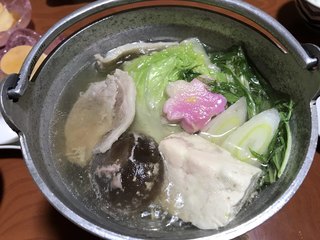 Ryokan Yu No Sako - メインの鴨鍋肉を２切れ食った後の画像