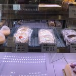 ガトーソレイユ - ロールケーキも美味しそう