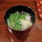 鳥田中 - サービスの鶏ワンタンスープ