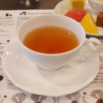 セルフワンプレート(1500円)の紅茶