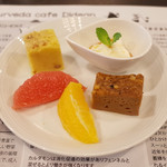 セルフワンプレート(1500円)のおデザ