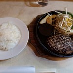 肉食堂 優 - 『ﾚｷﾞｭﾗ-ﾊﾝﾊﾞ-ｸﾞ（150g）・［ﾊﾞｼﾞﾙ］』と『ﾗｲｽ（並）』