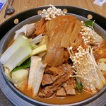 참이맛감자탕 - 料理写真:ムグンジカムジャタン(묵은지감자탕) 大40000ウォン