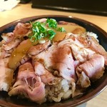 姫路麺哲 - 薄切り豚丼