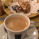 アンティカ オステリア バーチョ - コーヒーと小菓子