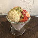 ジェラテリア アクオリーナ - イチゴのセミフレッド（900円）税込