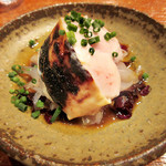 富小路 やま岸 - 5.ふぐ白子焼 河豚の身と皮