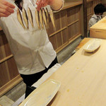 富小路 やま岸 - 調理前のモロコ(2018.2月上旬)