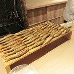 富小路 やま岸 - 炭焼きされたモロコ(2018.2月上旬)