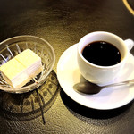 万葉 - 食後のデザートとコーヒー（ホットかアイスを選べます）