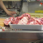 さっぽろジンギスカン - 手切りの新鮮なラム肉