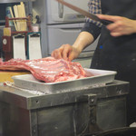 さっぽろジンギスカン - 手切りの新鮮なラム肉