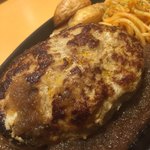 ステーキ宮 - 自家製ハンバーグランチ ジャンボ300g 780円
            サイズアップクーポンでレギュラーの値段でジャンボに