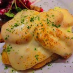 ビストロ アオキ - チキンのチーズ焼き