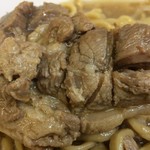 ラーメン二郎 - 拳大の端豚（神）