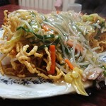 岐阜屋 - 揚げ焼きそば大盛り。なんとこれでたったの600円！