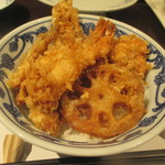 天ぷら新宿つな八 - 天丼