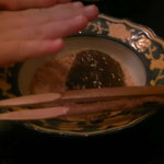 京料理 江森 - 熱々のわらび餅と娘の手