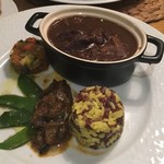 Le Criquet - 「シヴェ・ド・トロー（雄牛肉の赤ワイン煮込み）」付け合わせのカマルグ米が嬉しい