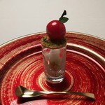 グランド ダイア - タルトタタン4姉妹。4種類の林檎をあしらったデザートです。