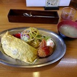 レストラン 自由軒 - プレート料理   オムライスもクリームコロッケも食べれます。  お得!