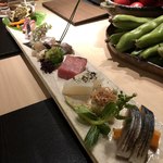 華丸吉日 - エレクトリックパレードのような刺身の行進