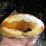 ベーカリーモグモグ - ラムレーズン＆シナモンアップル￥１３５