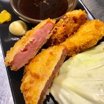 博多串焼き バッテンよかとぉ - 「ハムかつ」(378円税込)。