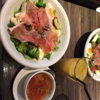 grigio la tavola - 