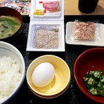 なか卯 - 朝まぜごはん納豆定食：330円