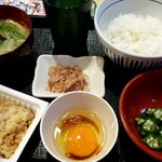 なか卯 - 朝まぜごはん納豆定食：330円
