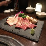 焼肉トラジ - 