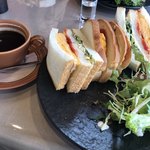 つきのうさぎカフェ 満月のオムライス&パフェ - 