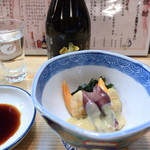寿司・うなぎ 羽子吾 - お通し（あおやぎとホタルイカの酢味噌あえ）