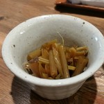 蕎麦前ながえ - わさび茎のかえし漬け。