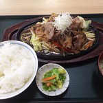 道の駅いまべつ　半島ぷらざアスクル　レストラン - 今別牛焼肉定食